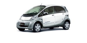 三菱自動車、電気自動車『i-MiEV（アイ・ミーブ）』を一部改良して発売