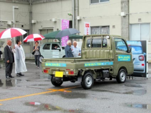 長野ダイハツ販売、「軽トラにもサポカー」周知　警察署で体験会