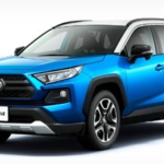 トヨタ、新型ＲＡＶ４の国内仕様車公開