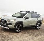 自動車メーカー各社、消費増税控え新型車相次ぎ投入