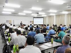 大阪、奈良で整備業向けにキャッシュレス事業説明会