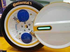 コンチネンタル、タイヤ管理サービス開始　自動運転を想定　空気圧を自動調整、摩耗具合を通知