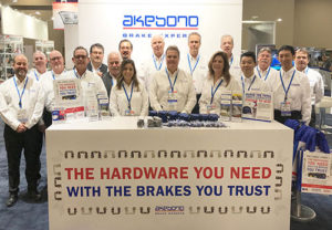 Akebono Brake Corporation製EURO® Ultra-Premiumセラミックディスクブレーキパッドが最優秀輸入アフターマーケット製品賞、4度目の受賞