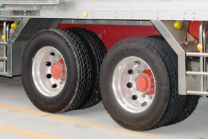 全日本トラック協会　「増し締め」徹底要請、冬用タイヤ脱落防止で
