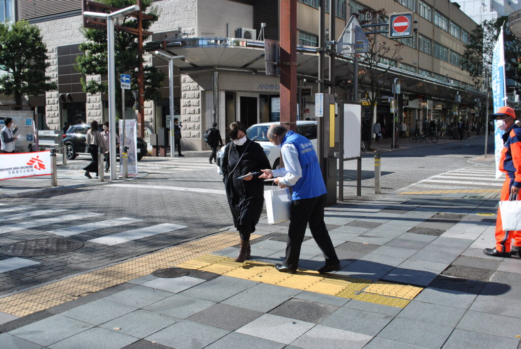 静岡県自動車会議所　23年度税制改正要望の街頭活動を実施