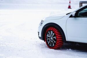布製タイヤチェーンがシェア拡大　大雪時作業しやすく普及後押し