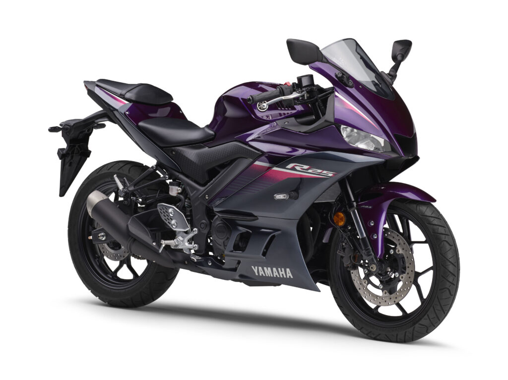 ヤマハ発動機　スーパースポーツ「YZF-R25 ABS」23年モデル、２月発売