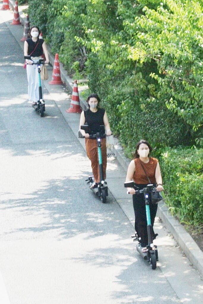 電動キックボード「免許不要」解禁　改正道路交通法が施行