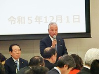 自動車議連、新会長に甘利氏選出　10年ぶりトップ交代