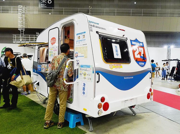 防災対策にキャンピングカー　個室の避難場所、非常電源確保