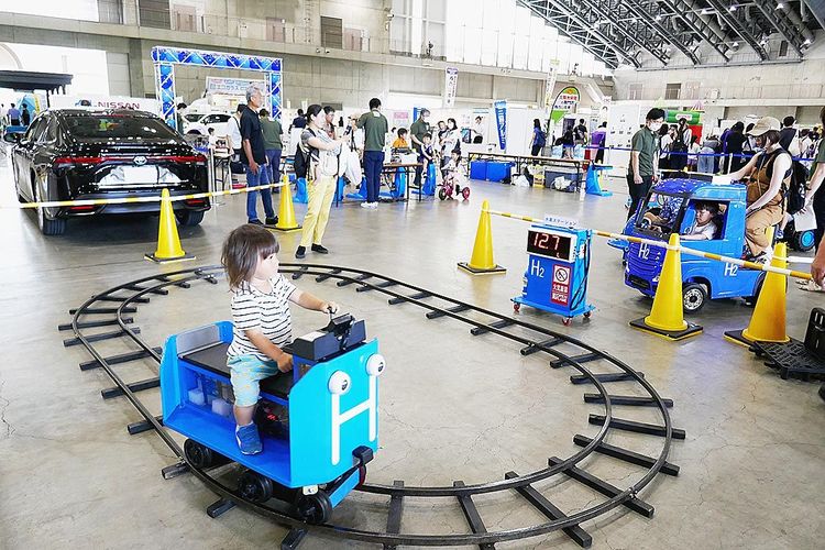 いしかわ環境フェア2024　各社、ＥＶなど電動車展示