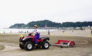 ホンダと鎌倉市　地域貢献活動、ビーチをきれいに