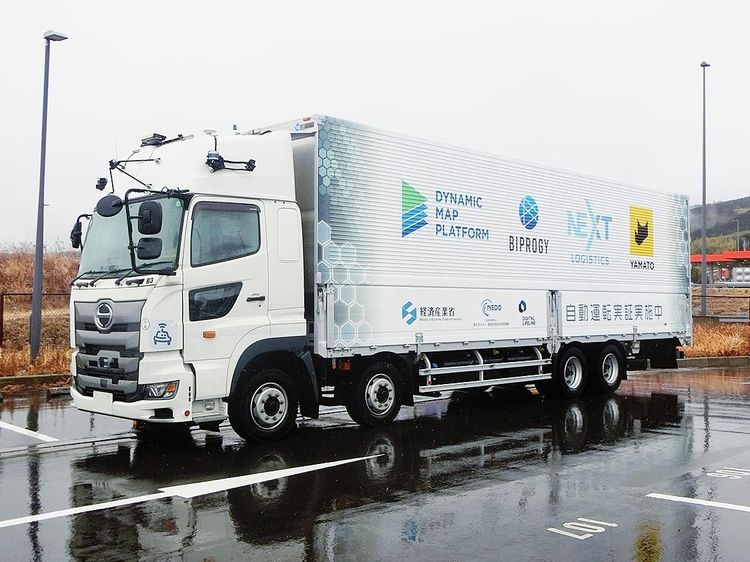 国交省、新東名での自動運転トラック実証を公開　「自動運転車優先レーン」で検証