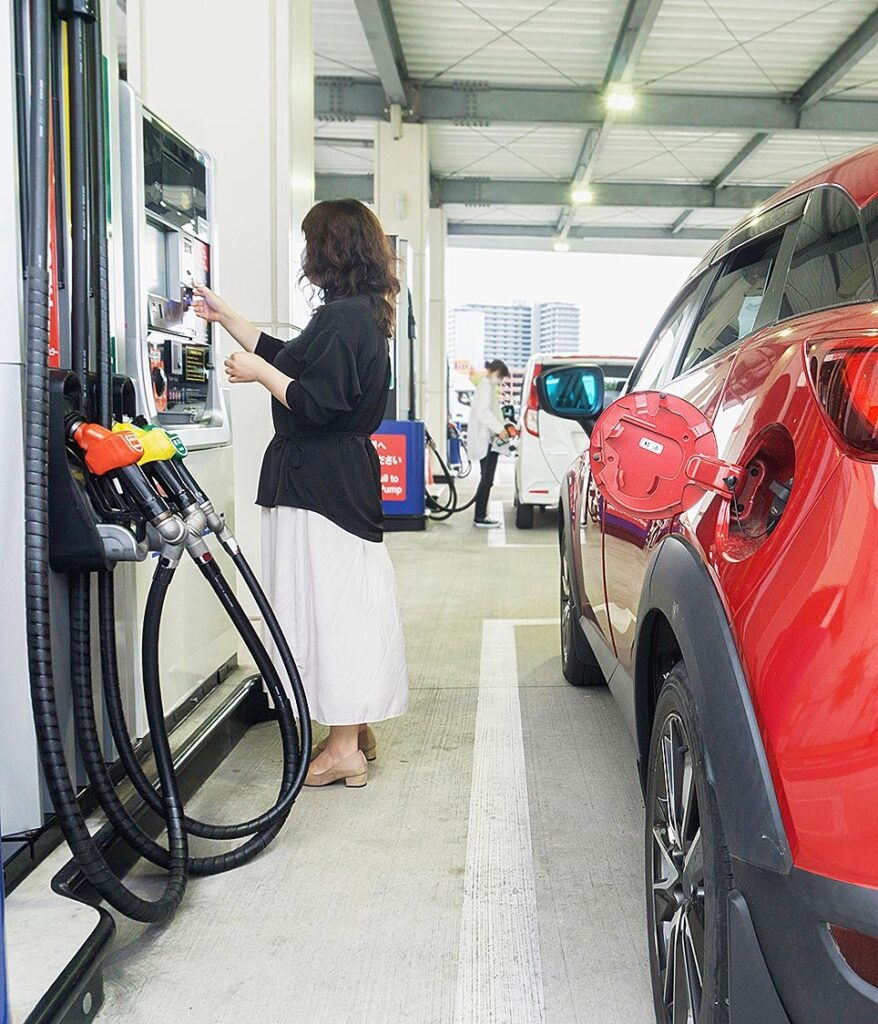 〈岐路に立つ自動車税制〉ガソリン税の暫定税率、3党協議が物別れ　年内廃止は絶望的