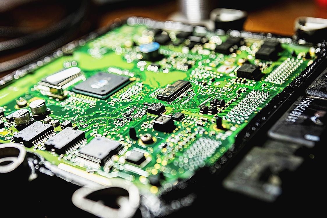 「半導体不足」懸念再び　ネクスペリアの出荷停止で　自動車生産への影響確実