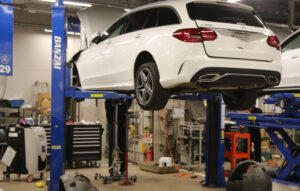 登録前の用品装着が可能に　国交省が規制緩和　型式指定車両と同様に書類のみで登録手続き