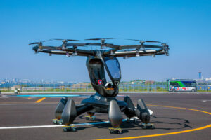 政府、空飛ぶクルマのロードマップを改訂　2027～28年に商用運航