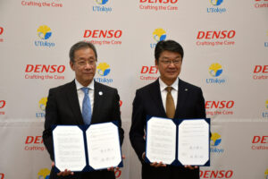 デンソー、東大と長期包括連携　走行中無線給電など社会実装へ