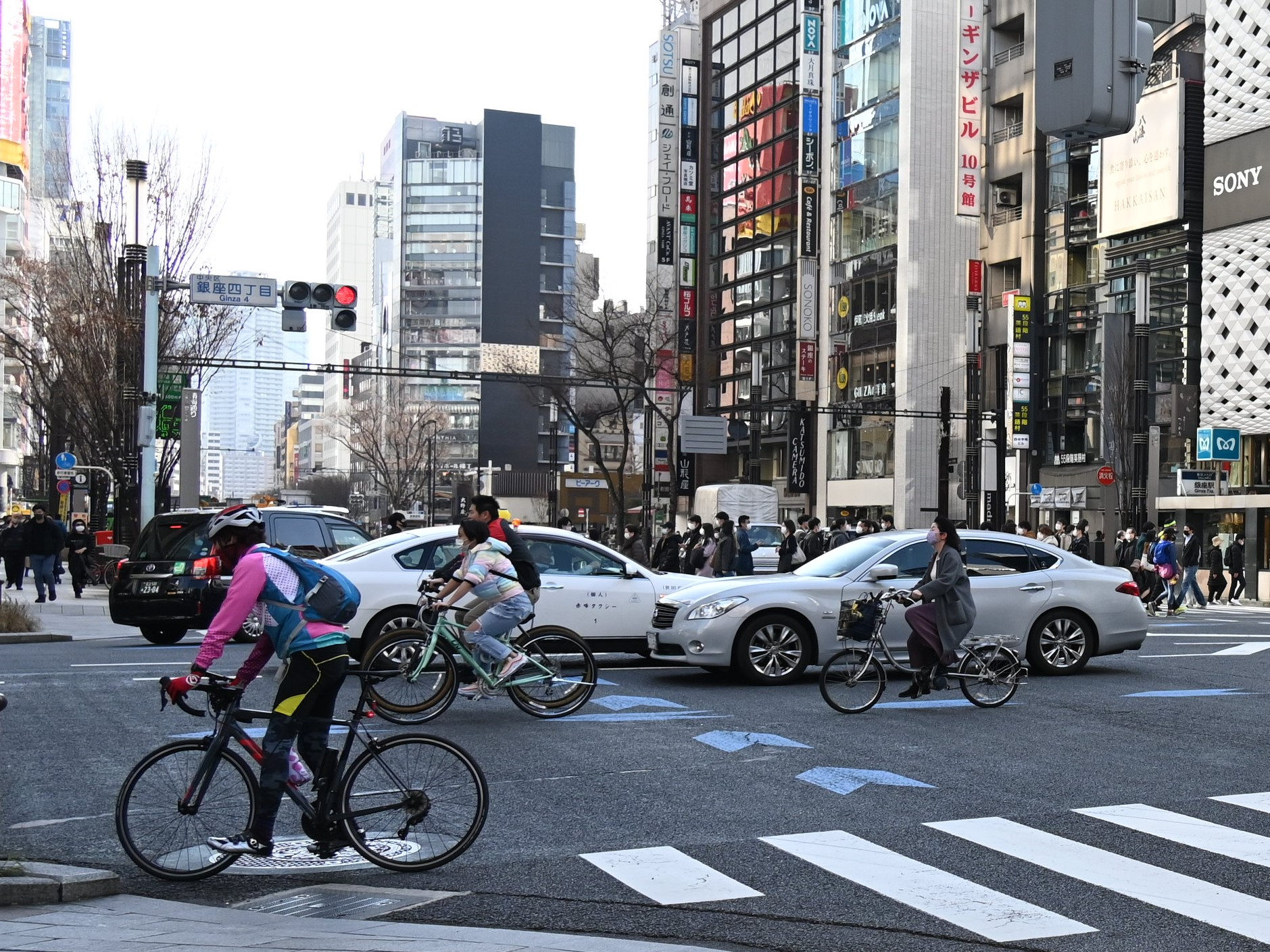自転車青切符、開始1カ月2147件　違反検挙減、慎重な滑り出し　指導警告は1.5倍に、警察庁