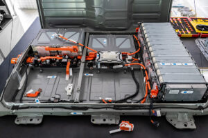 経産省と環境省、車載用リチウムイオン電池の適正処理体制の構築へ　2026年度中に作業部会を設置