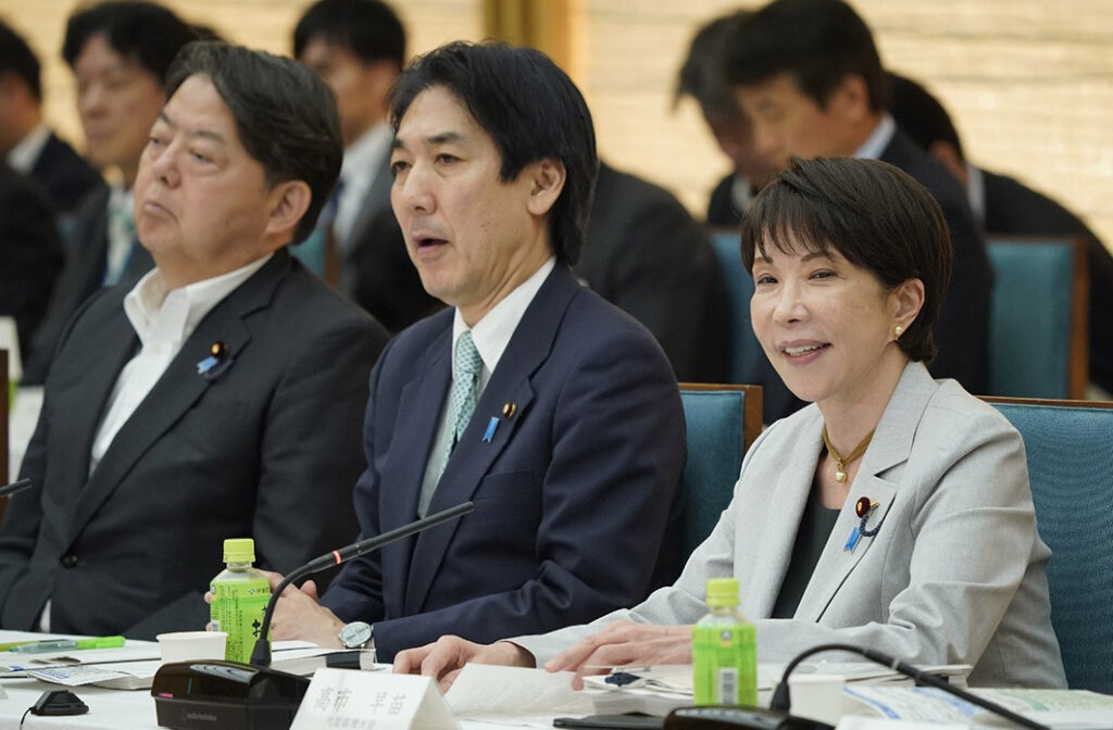 政府、「骨太の方針」と「日本成長戦略」を閣議決定　自動運転や空飛ぶクルマなどに投資