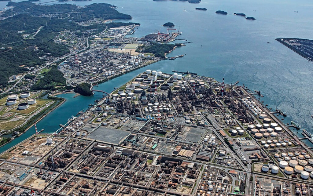 経産省、産業構造審議会総会で2027年度経済産業政策の重点案　原油やナフサ調達を多角化　AXも