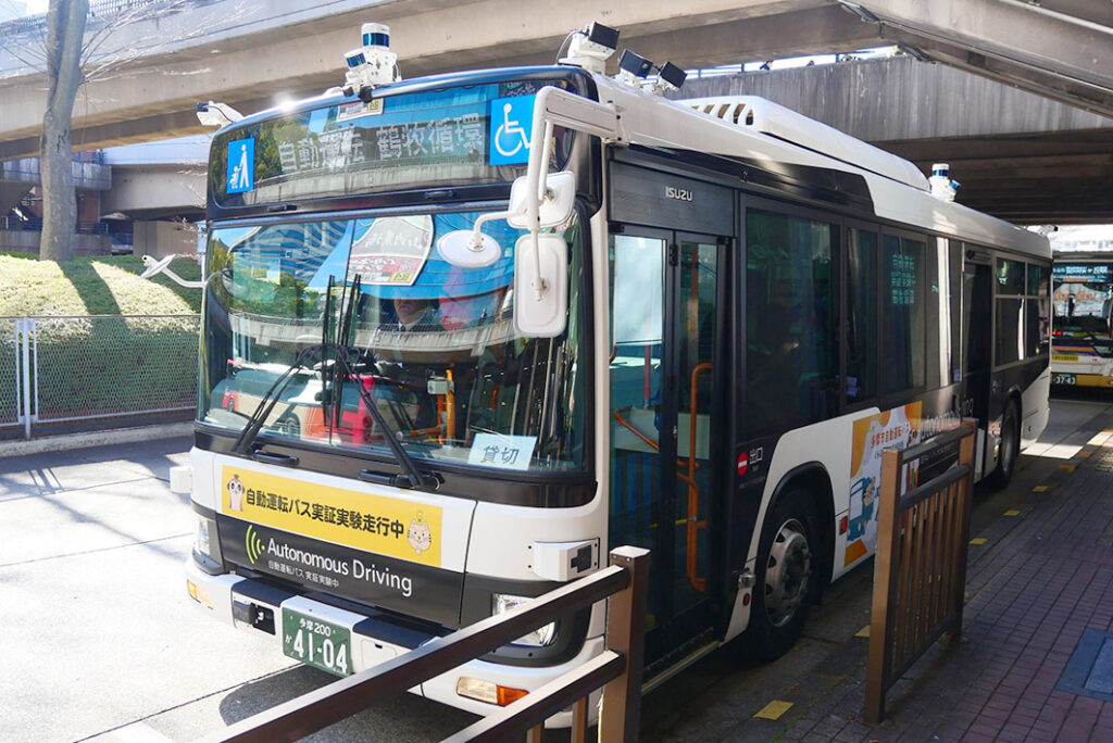 総務省、自動運転向け通信インフラの整備・拡充に127億円　2027年度の概算要求