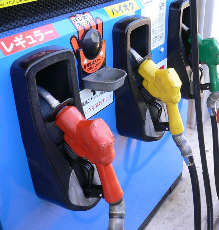 政府、ガソリン価格170円維持へ　予備費6136億円支出を閣議決定