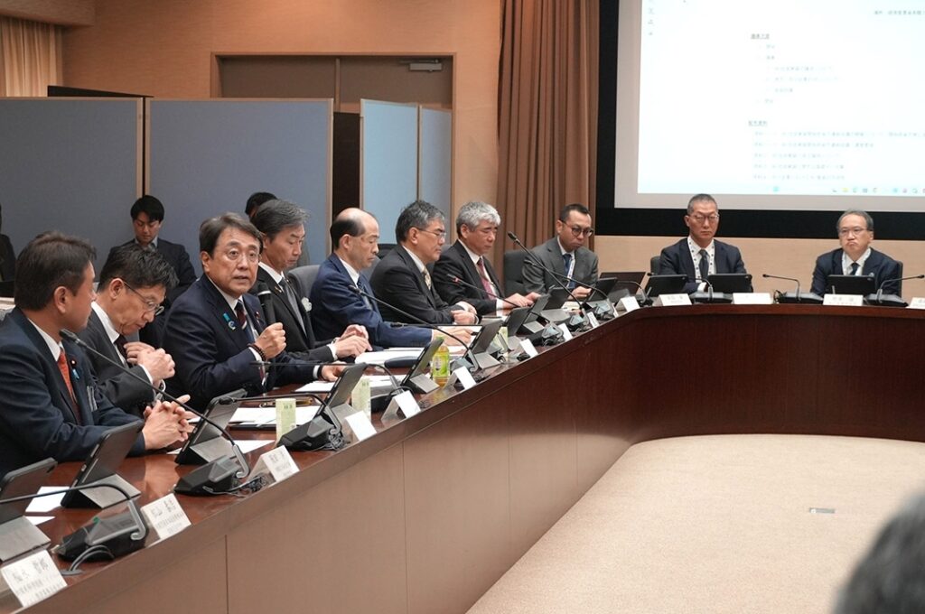 政府、AX社会実装関係府省庁連絡会議を初開催　運輸業や中小企業などのAI活用を推進