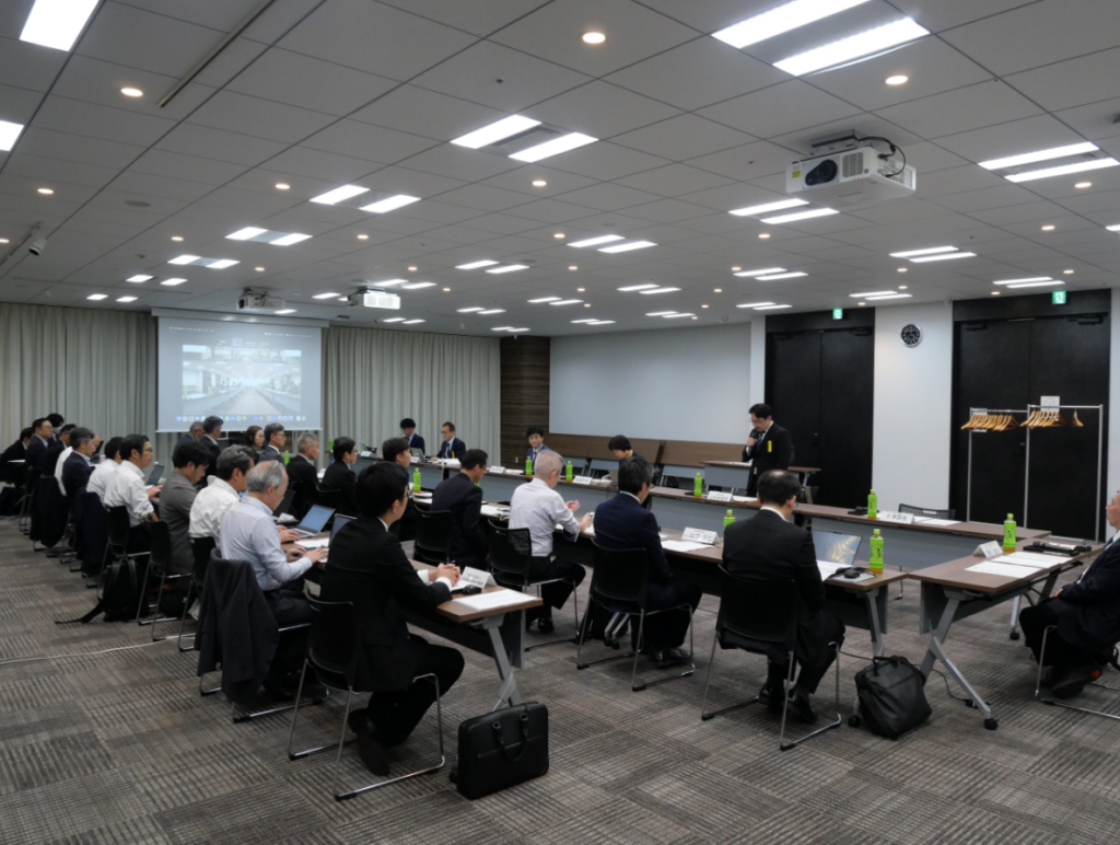 国交省、汎用スキャンツールメーカーへの整備外注サービスを試験導入　純正機を用いて対応　高度化検討会で報告